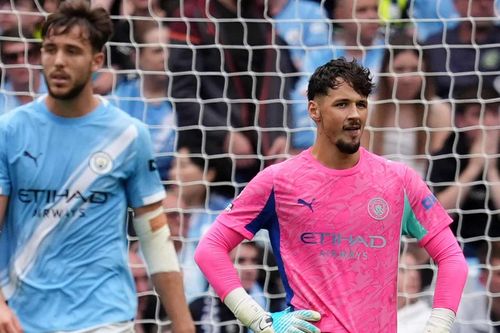 Man City thua bạc nhược Tottenham: Hỗn loạn vì Pep Guardiola