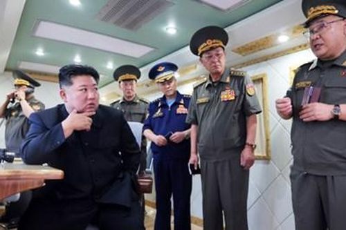 Triều Tiên phóng thử tên lửa phòng không loại mới ngay trước cuộc gặp thượng đỉnh Hàn - Mỹ