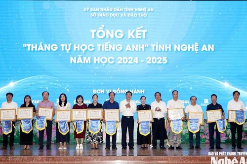 Hơn 270.000 giáo viên và học sinh Nghệ An tham gia Tháng tự học tiếng Anh