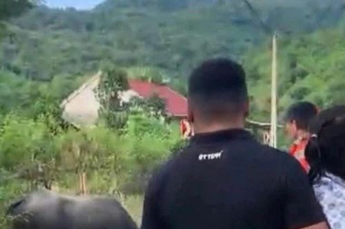 Bé gái 4 tuổi tử vong thương tâm do bị trâu hàng xóm húc
