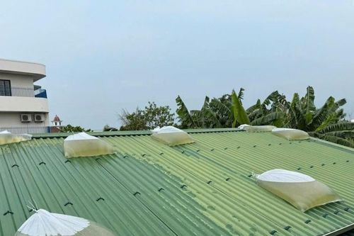 Người đàn ông bị điện giật tử vong khi chằng chống mái tôn phòng bão số 5