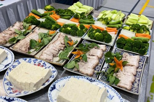 Ra mắt dự án cộng đồng 'Về nhà ăn cơm - dưỡng lành từ gốc'