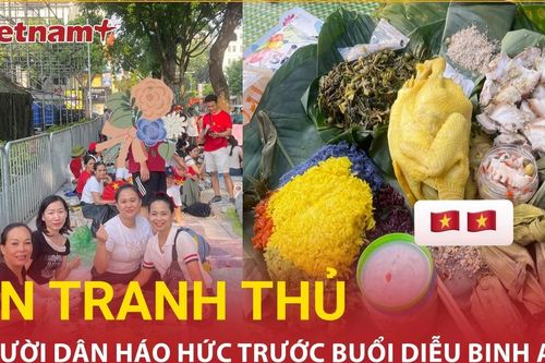 Người dân 'ăn tranh thủ, ngủ khẩn trương' chờ đợi buổi hợp luyện diễu binh sự kiện A80