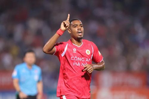 Kết quả vòng 2 V-League 2025/26: Công an Hà Nội bám sát gót đội đầu bảng Ninh Bình