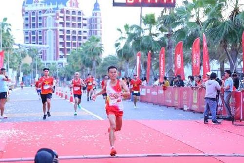 Hơn 3.000 vận động viên tham gia giải chạy kỷ niệm 80 năm Công an nhân dân
