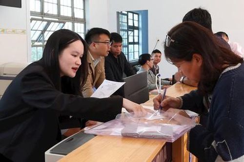Tổ ứng cứu - trợ thủ của bà con dân tộc thiểu số