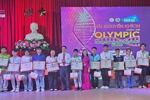 Trao 91 giải tại cuộc thi Olympic Sinh học sinh viên toàn quốc