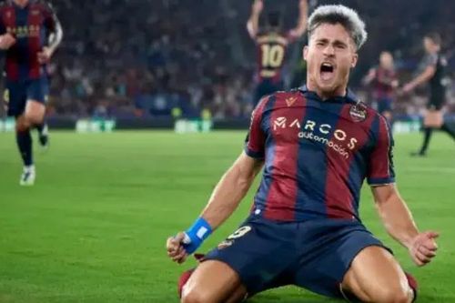 Barcelona giành chiến thắng ngoạn mục trước Levante