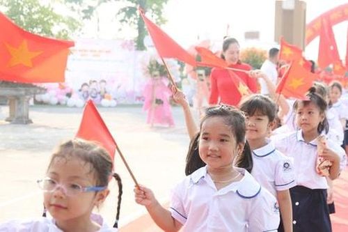 Sau khai giảng, học sinh Hà Nội học chuyên đề kỹ năng sống