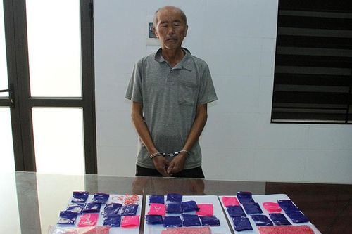 Đối tượng U70 bỏ 120 triệu đồng buôn 6.000 viên ma túy tổng hợp