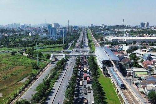 TP Hồ Chí Minh xây dựng 1.000km metro: Cơ hội và thách thức