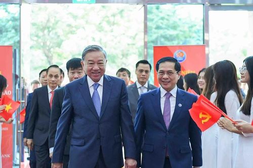 Tổng Bí thư: Xây dựng nền ngoại giao toàn diện, hiện đại, chuyên nghiệp, mang đậm bản sắc Việt Nam