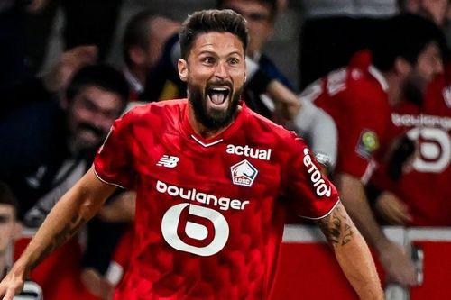 Giroud quá đẳng cấp