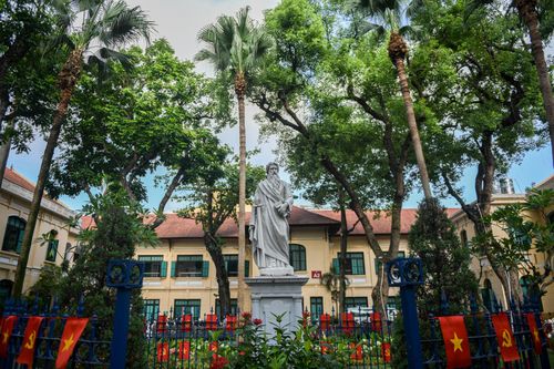 Bệnh viện Xanh Pôn hơn 100 tuổi giữa lòng Hà Nội