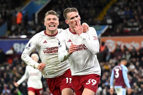 McTominay thuyết phục Hojlund rời MU