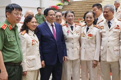 Thủ tướng gặp mặt, tri ân lực lượng Công an chi viện chiến trường miền Nam