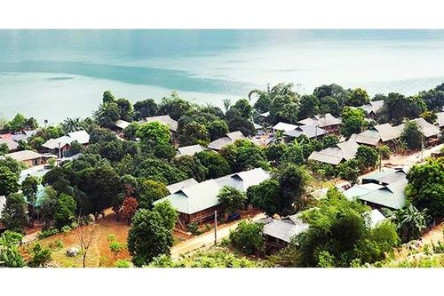 Trong veo Tủa Chùa