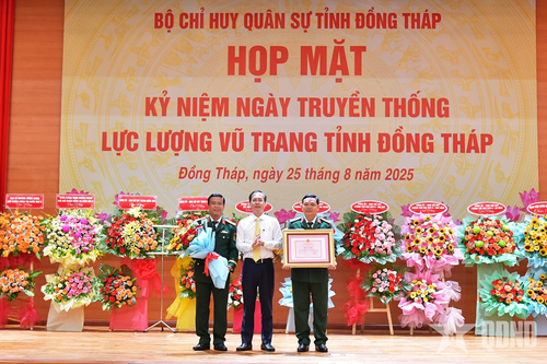 Họp mặt kỷ niệm ngày truyền thống lực lượng vũ trang tỉnh Đồng Tháp