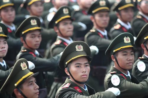 Hai học viên tham gia diễu binh A80: Cao 1m85 vừa đẹp trai vừa đa tài, 'con nhà nòi' giành loạt thành tích khủng