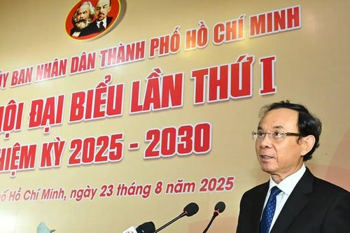 Đồng chí Nguyễn Văn Nên: Tôi đứng đây không phải để nói lời chia tay mà để tỏ lòng biết ơn