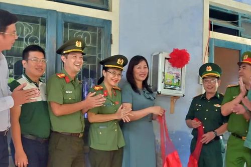 Triển khai 'Tủ thuốc cắm bản' đến các bản làng biên giới TP Huế