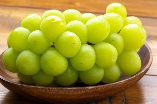 Nho 'quý tộc' Nhật Bản chỉ vài chục nghìn bán đầy chợ Việt