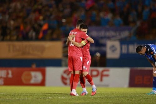 Sút tung lưới Becamex TPHCM, Quang Hải nói gì?