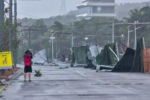 Bão Kajiki ngày càng mạnh lên, Trung Quốc đóng cửa thành phố Tam Á