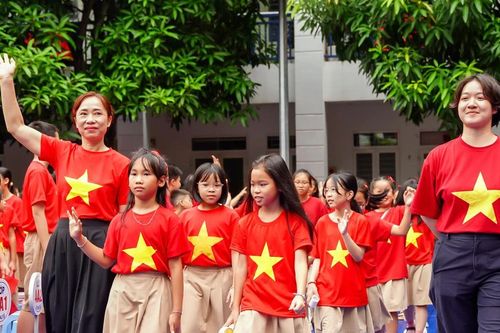 Sinh hoạt dưới cờ đặc biệt mừng 80 năm Quốc khánh