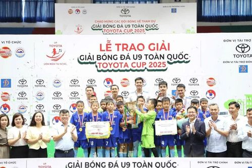 Việt Hùng Thanh Hóa lên ngôi vô địch giải bóng đá U9 toàn quốc