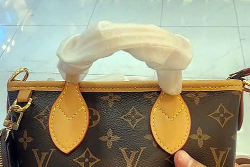Hàng hiệu giá rẻ tràn ngập Nha Trang: Túi Gucci, đồng hồ Rolex giá chỉ bằng 5% hàng 'xịn'