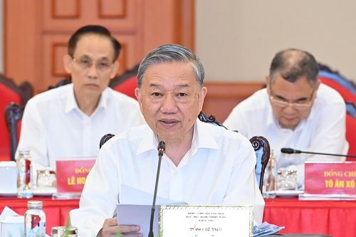 Bộ Chính trị cơ bản tán thành phương án nhân sự Quân đội tham gia Trung ương khóa 14