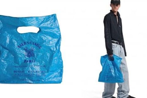 Túi hàng hiệu giống túi nylon đi siêu thị, giá cả nghìn USD khiến dân tình xôn xao