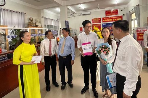 Đồng Nai xây dựng và thực hiện mô hình 'Chính quyền thân thiện' với '4 xin, 4 luôn và 5 không'