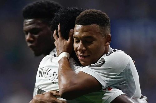 La Liga: Real Madrid và Barcelona đua tranh ngôi đầu bảng