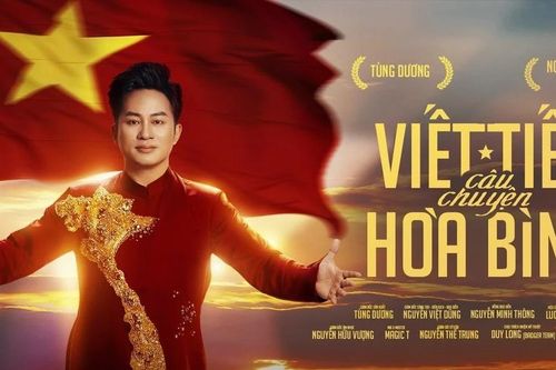 Tùng Dương 'hóa' chiến sỹ Vệ quốc quân, hát 'Viết tiếp câu chuyện hòa bình'