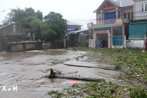 Nghệ An: Mưa lớn kết hợp triều cường khiến nhiều địa phương ngập nặng