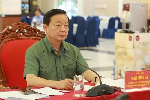 Phó Thủ tướng: Cảnh giác ứng phó bão số 5, kiểm soát đi lại đến sáng 26/8