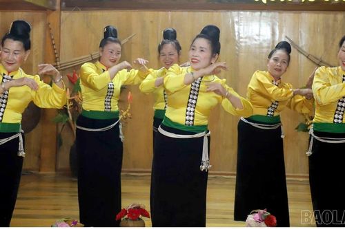 Tập huấn xây dựng câu lạc bộ sinh hoạt văn hóa dân gian dân tộc Thái tại phường Nghĩa Lộ