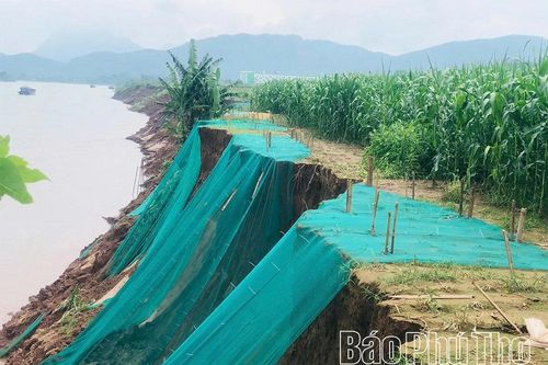 Sạt lở tại xã Tu Vũ đang diễn biến phức tạp