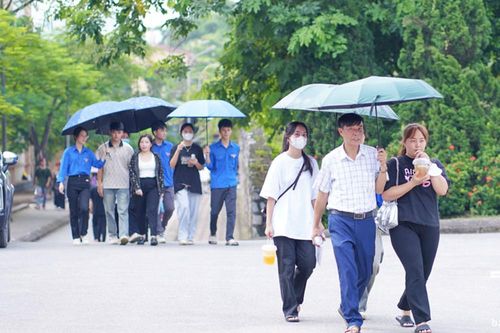 Lịch sử 'lên ngôi'