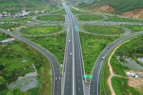 Quảng Ninh: Bứt phá nhờ hệ thống cao tốc hoàn chỉnh