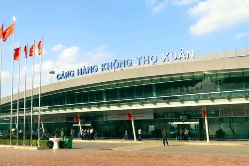Nhiều sân bay tạm đóng cửa, hàng chục chuyến bay bị hủy sáng 25/8 do bão số 5