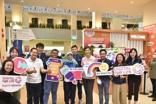 Chiến lược hợp tác với KOL của các nước:Chính phủ - cộng đồng - KOL: 'Liên minh số' chống tin giả