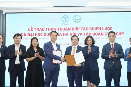 Chuyển đổi số quốc gia khi dùng chip nước ngoài có rủi ro không?