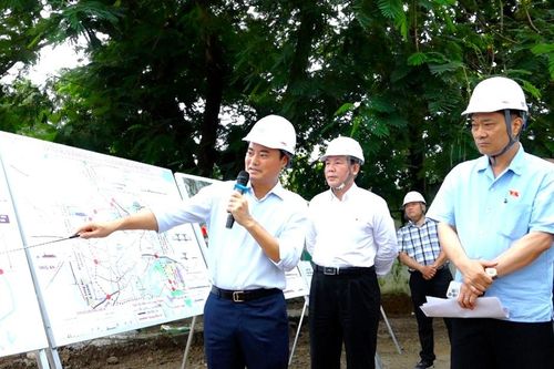 Phó Chủ tịch Quốc hội Vũ Hồng Thanh khảo sát thực địa dự án trọng điểm tại TP. Hồ Chí Minh