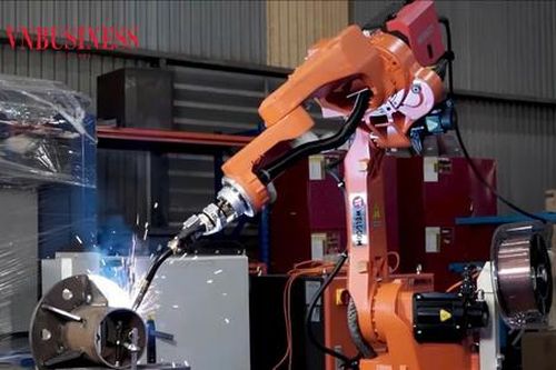Nhà máy trong 'bóng tối' và giấc mơ của SMEs cơ khí Việt