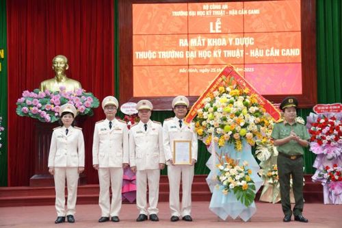 Ra mắt Khoa Y Dược thuộc Trường Đại học Kỹ thuật - Hậu cần CAND