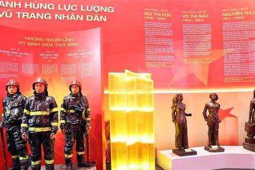 Anh hùng bất tử - từ chiến tranh đến thời bình