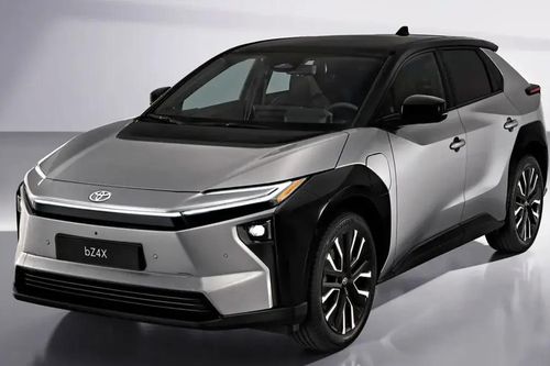 Toyota chuẩn bị ra mắt SUV điện thế hệ mới bZ4X